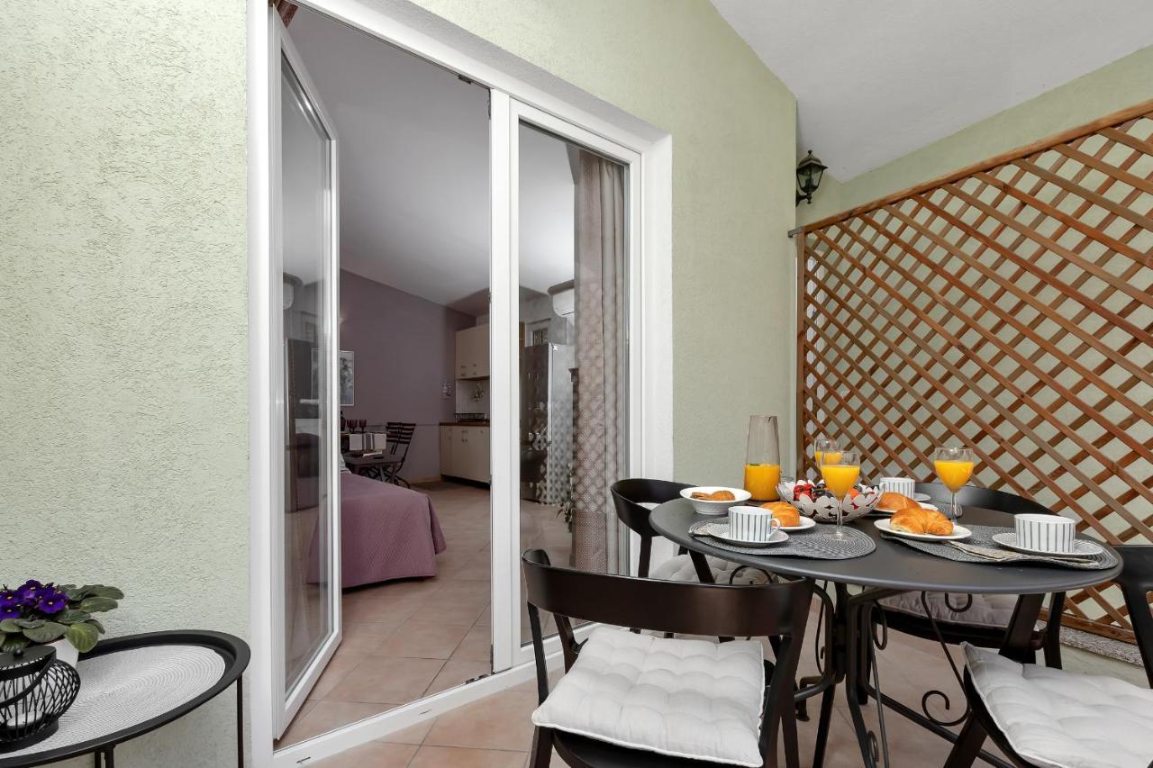 Apartments Divna Baška Voda Екстериор снимка