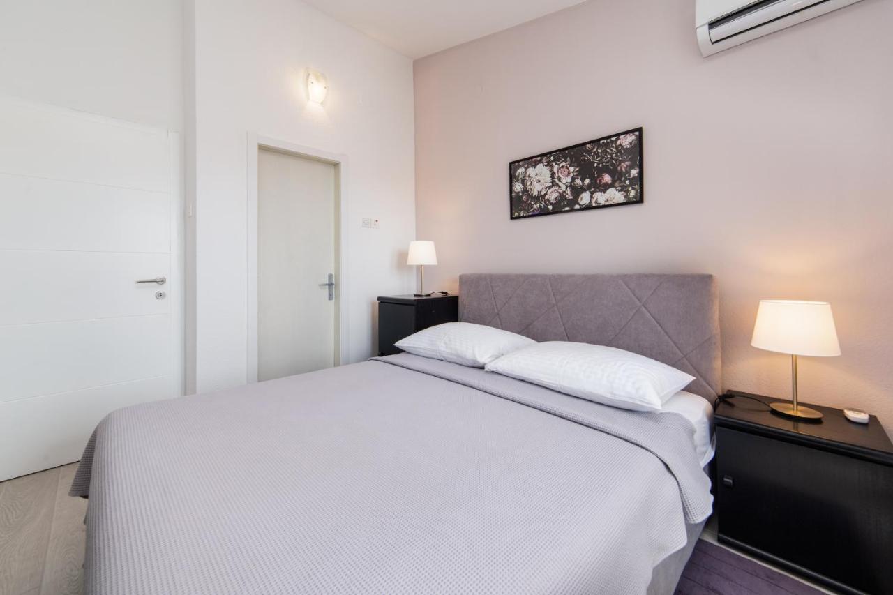 Apartments Divna Baška Voda Екстериор снимка