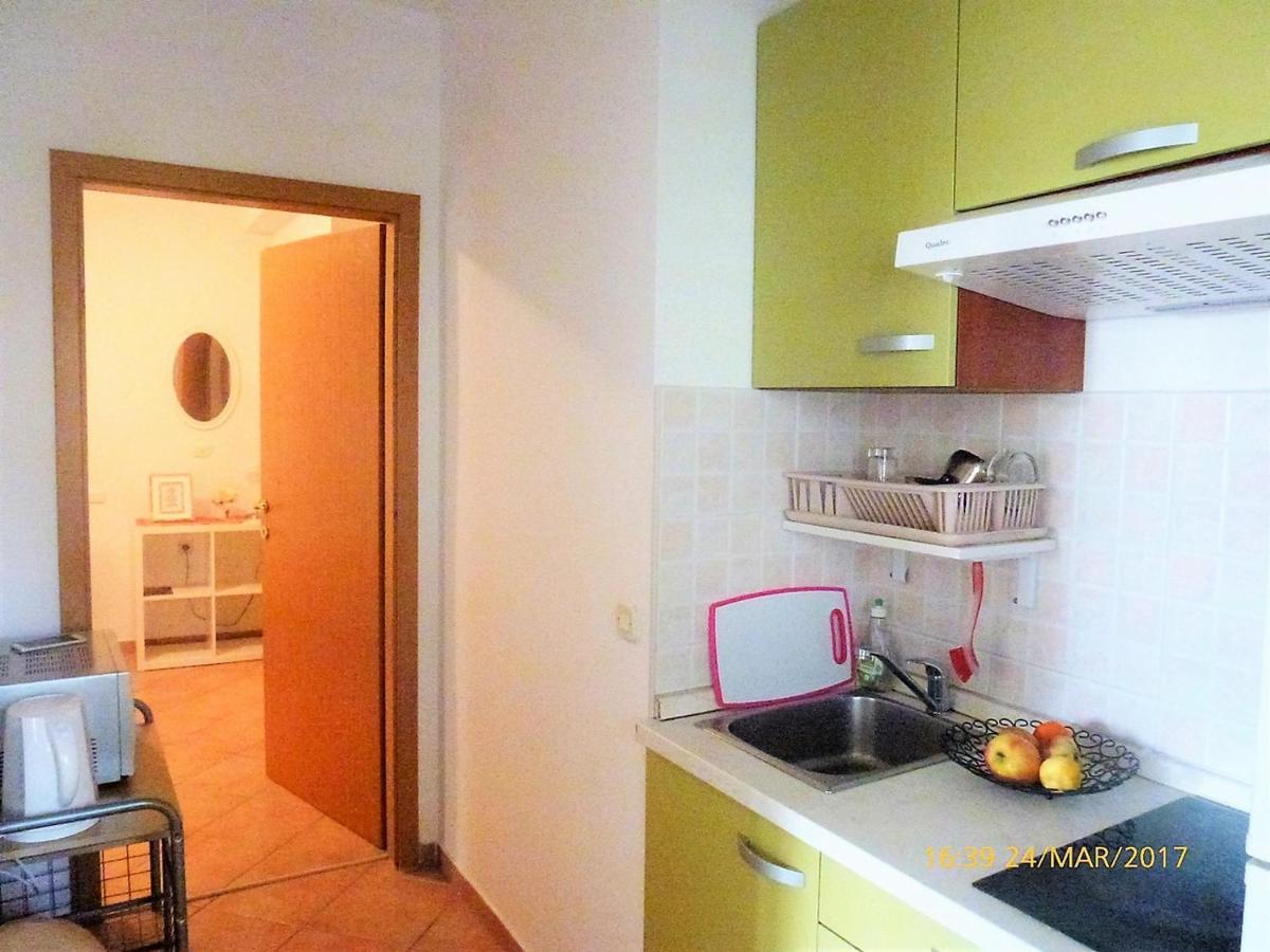 Apartments Divna Baška Voda Екстериор снимка