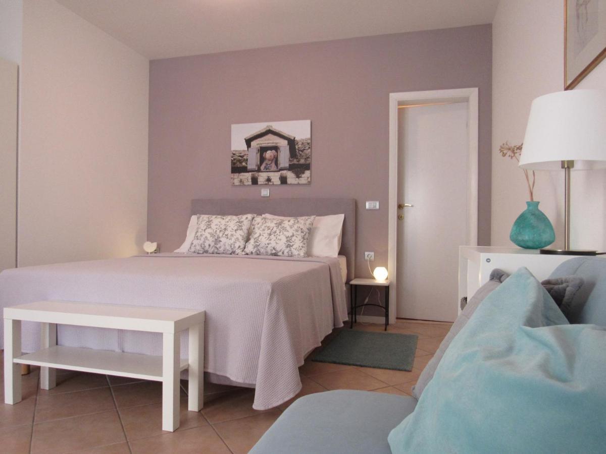 Apartments Divna Baška Voda Екстериор снимка