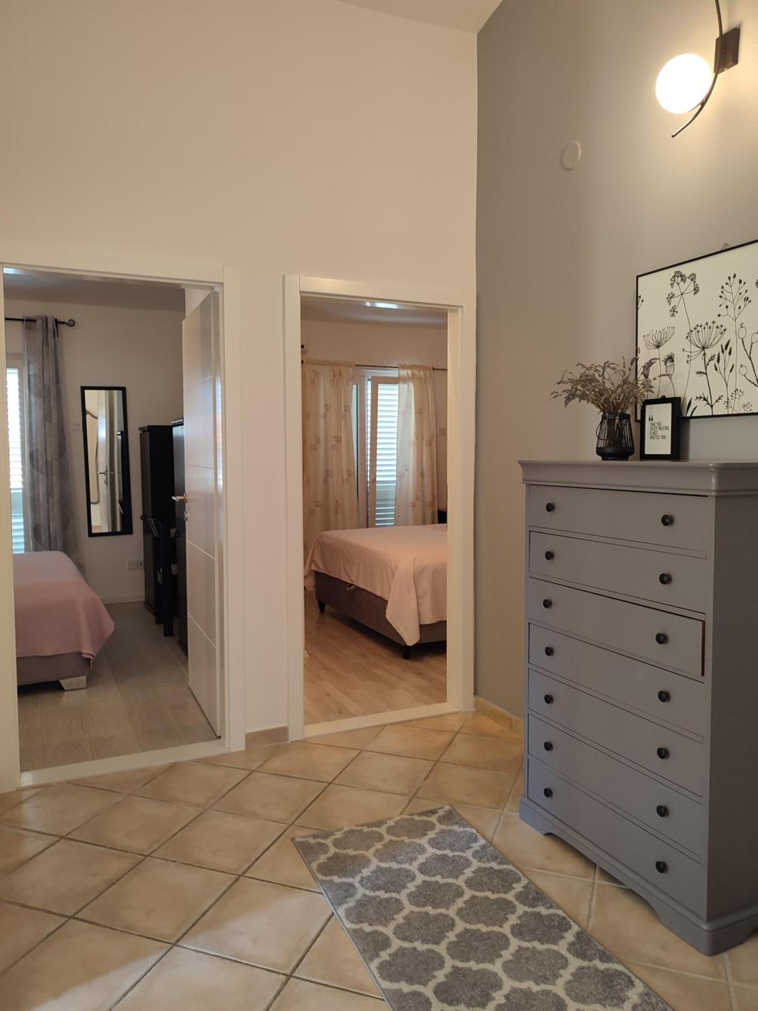Apartments Divna Baška Voda Екстериор снимка