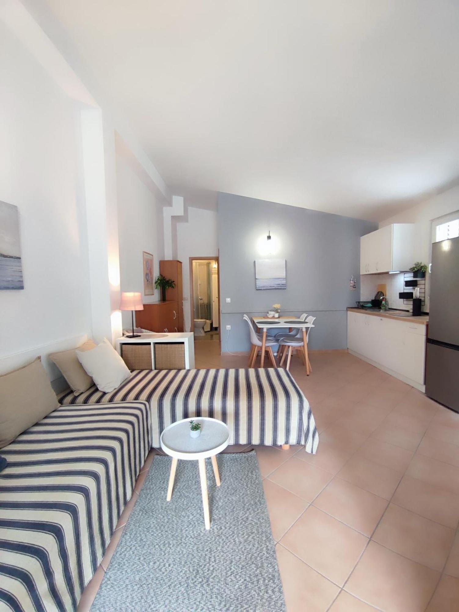 Apartments Divna Baška Voda Екстериор снимка