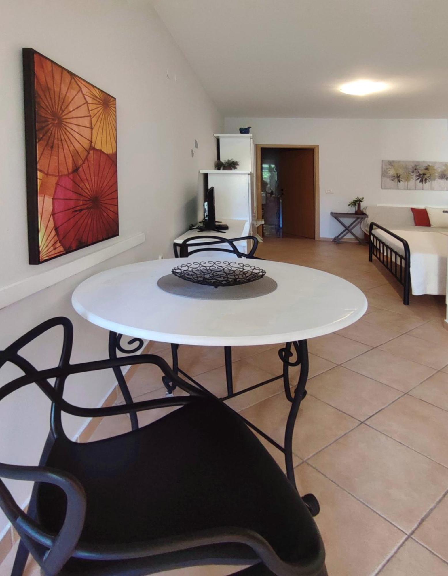 Apartments Divna Baška Voda Екстериор снимка