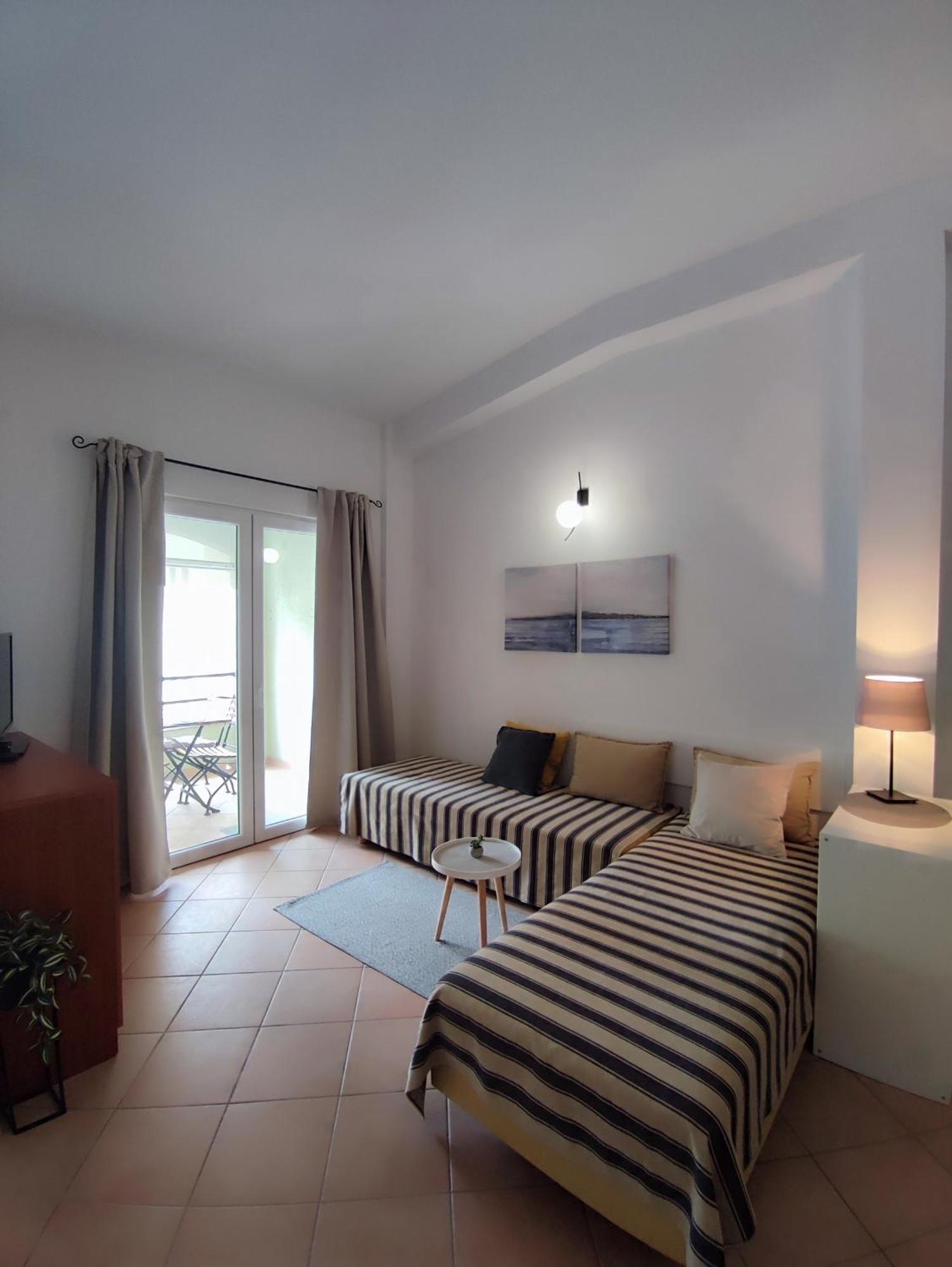 Apartments Divna Baška Voda Екстериор снимка