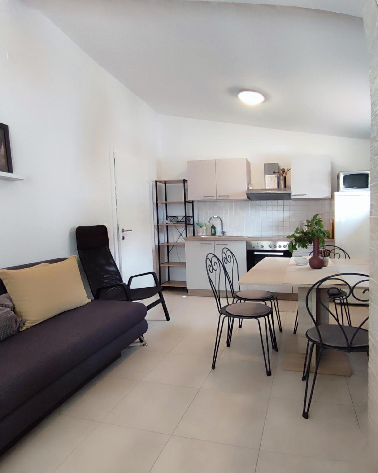 Apartments Divna Baška Voda Екстериор снимка