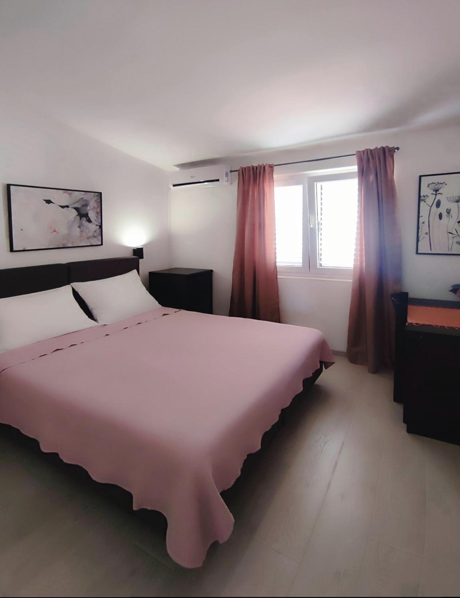 Apartments Divna Baška Voda Екстериор снимка