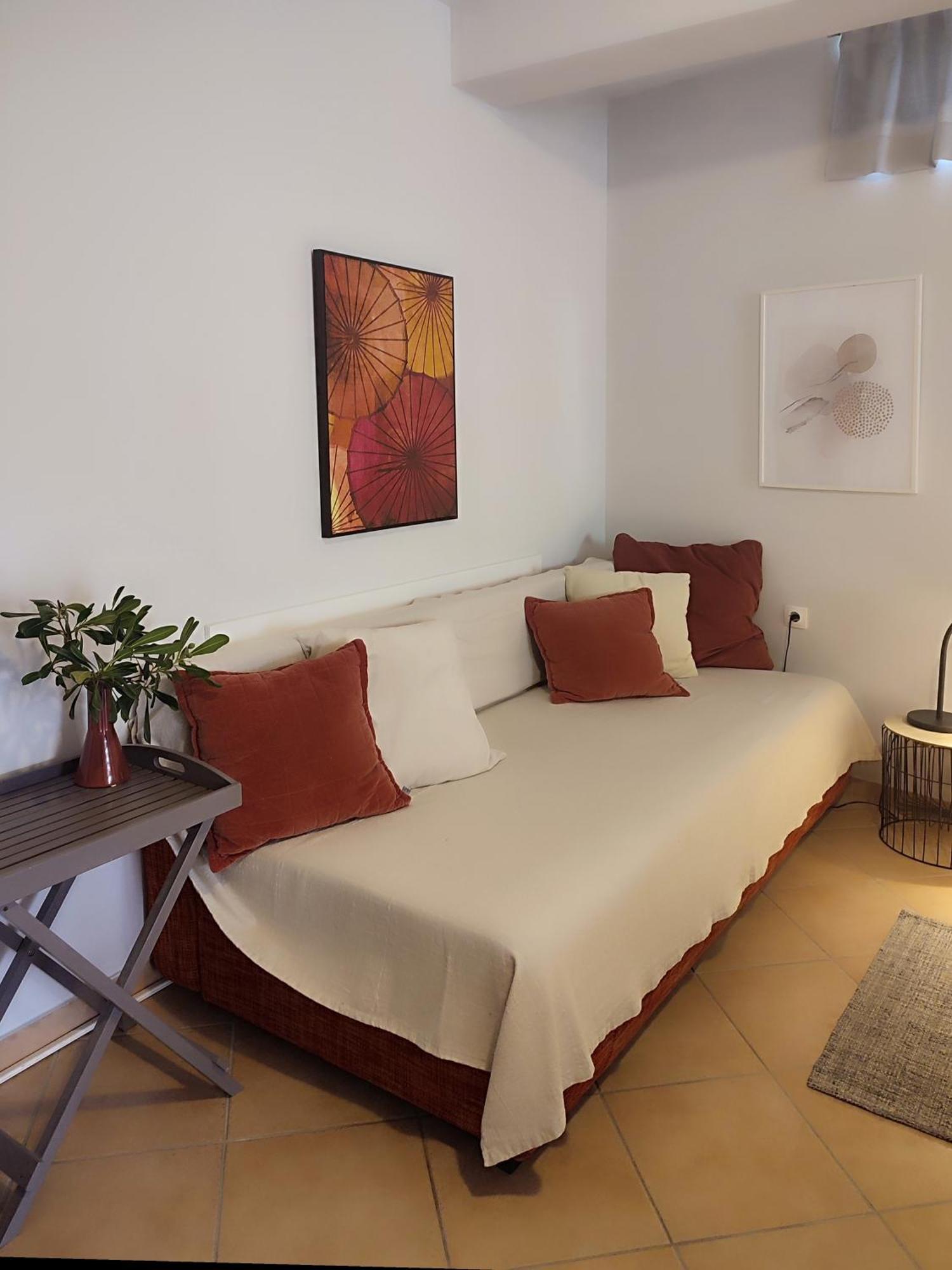 Apartments Divna Baška Voda Екстериор снимка